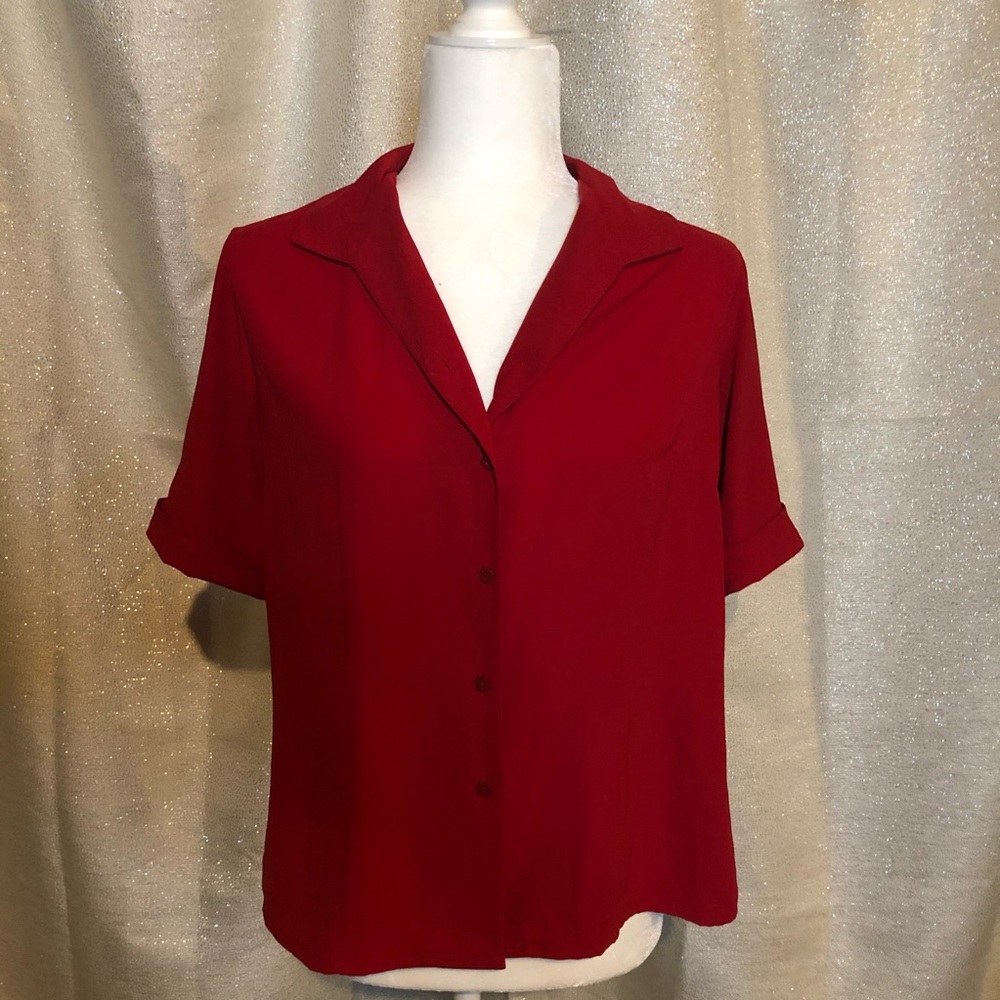 ⭐️HOST PICK⭐️Laura Scott Button Down